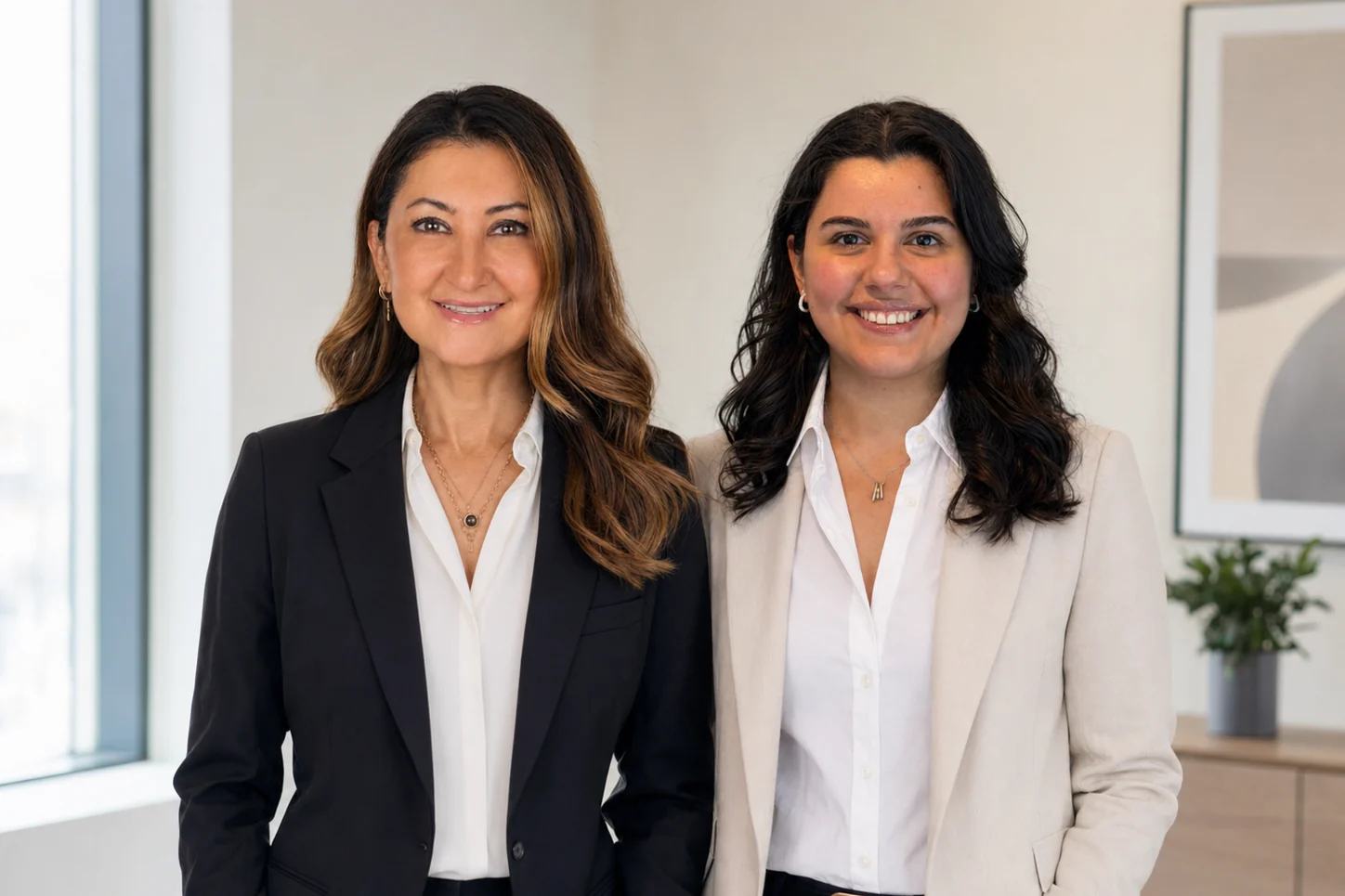 Zeynep Okumuş ve Nehir Öztürk Yalçın