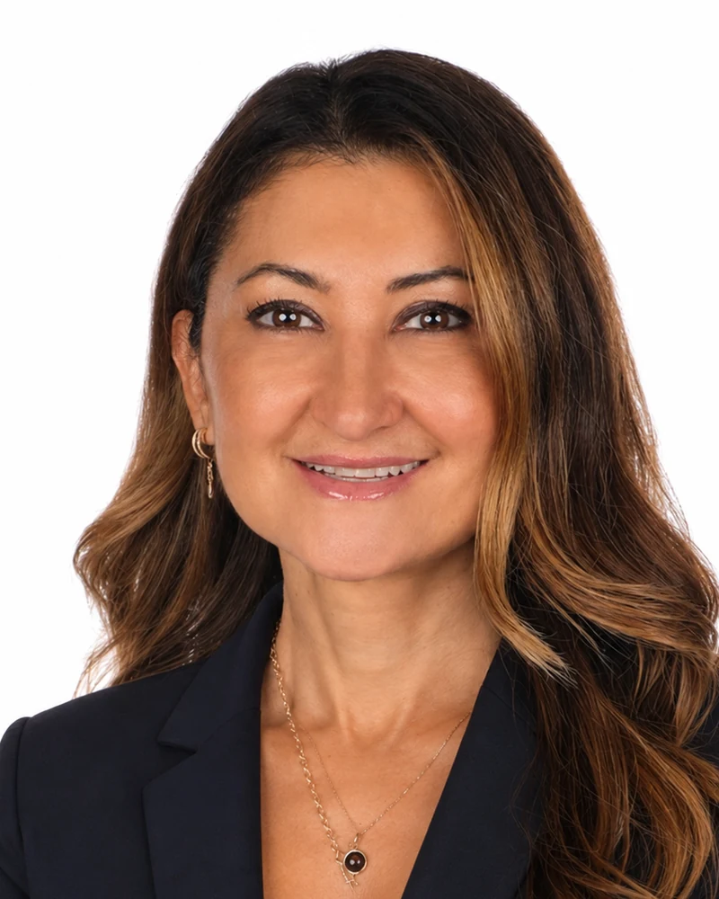 Zeynep Okumuş, Sentia kurucusu